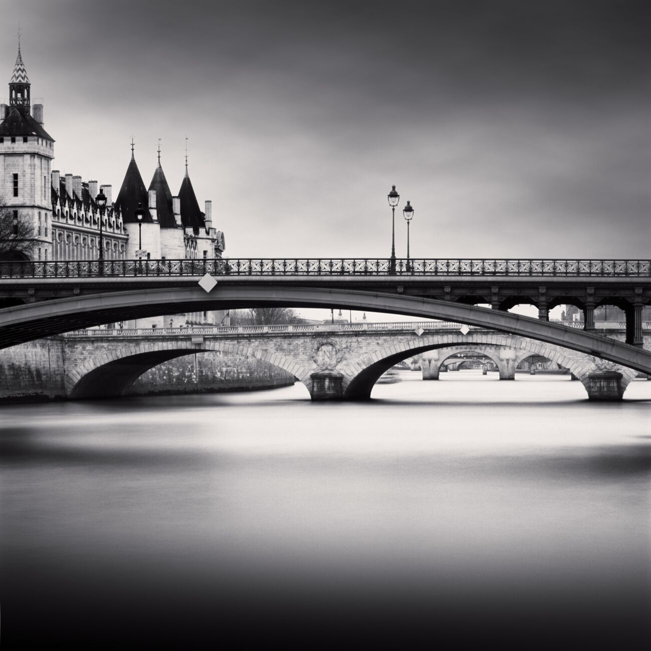 Bridges Over The Seine River, Paris, France. Février 2022. Ref-11585 - Denis Olivier Photographie