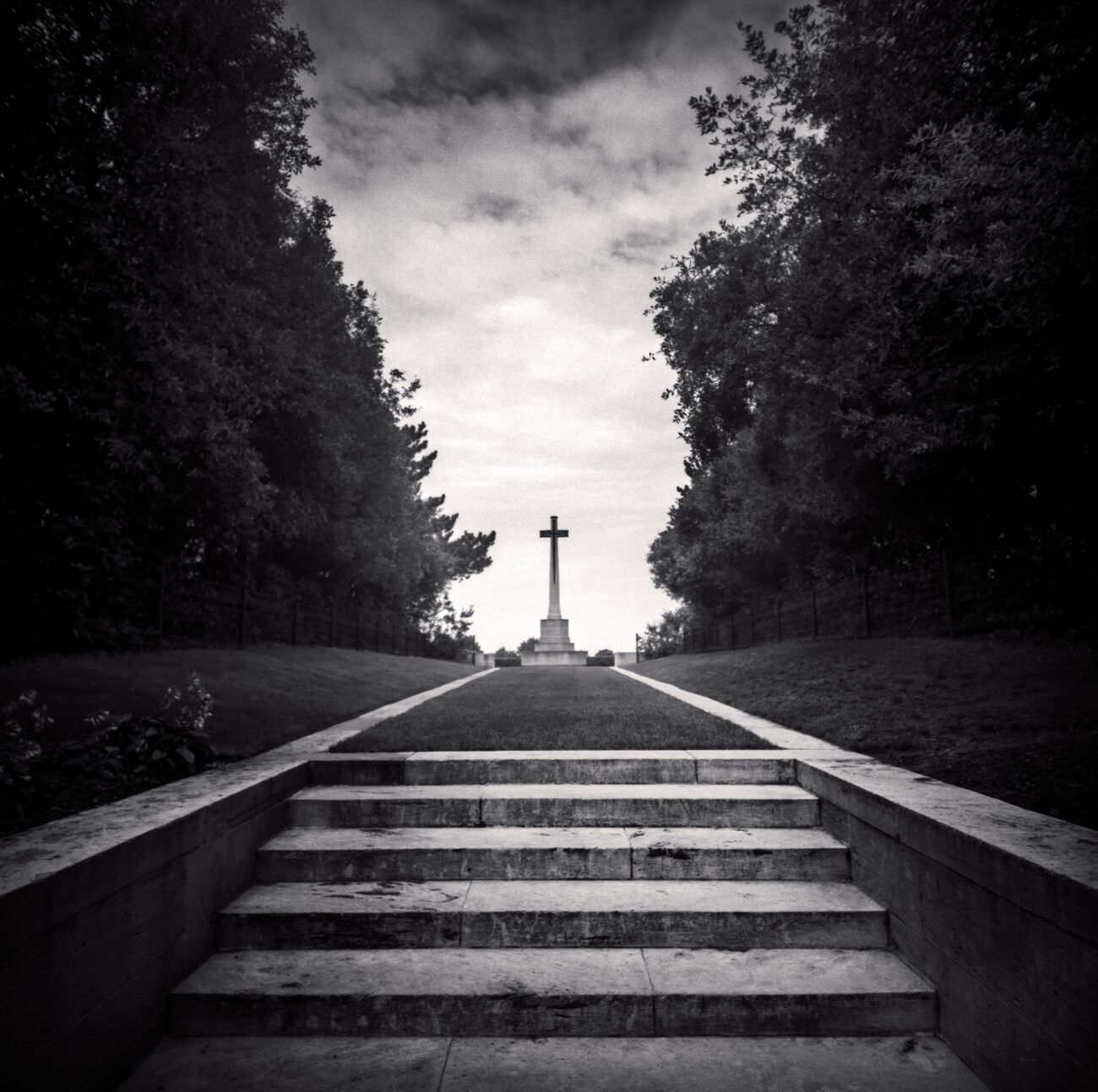 Cross Of Sacrifice, Étaples Military Cemetery, France. Août 2021. Ref-11482 - Denis Olivier Photographie
