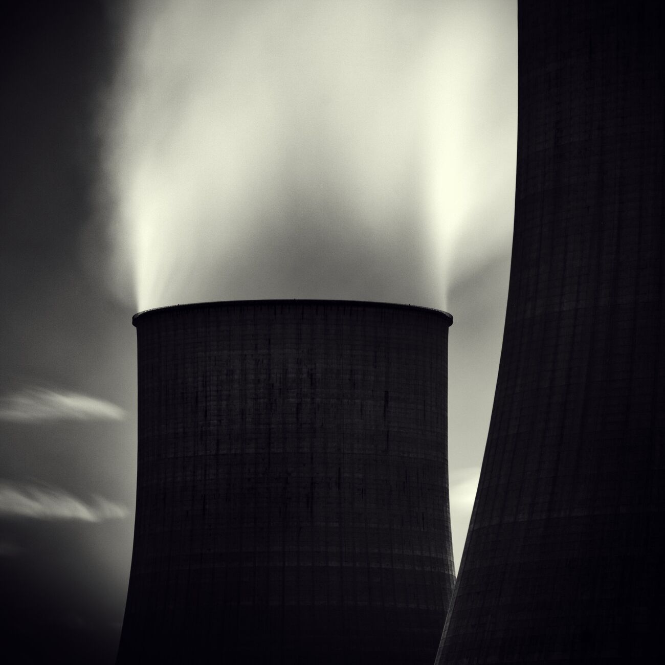 Commander un tirage 45 x 45 cm, Nuclear Power Plant, etude 2. Ref-1028-4 - Denis Olivier Photographie d'Art