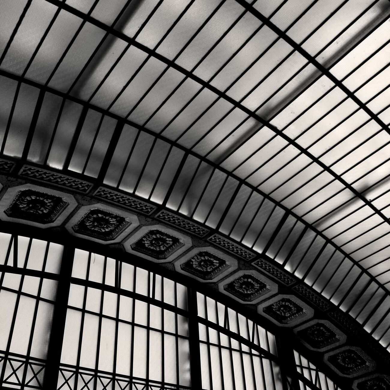 Acheter un tirage 18 x 18 cm, Orsay museum glass roof I. Ref-561-23 - Denis Olivier Photographie d'Art