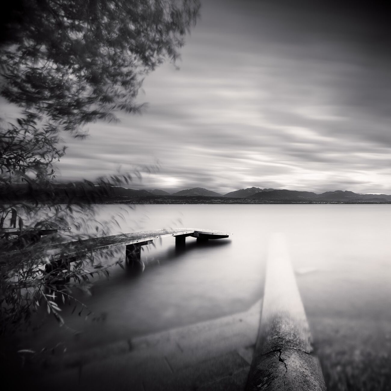 Pipe And Pontoon, Lake Geneva, Suisse. Août 2014. Ref-11483 - Denis Olivier Photographie