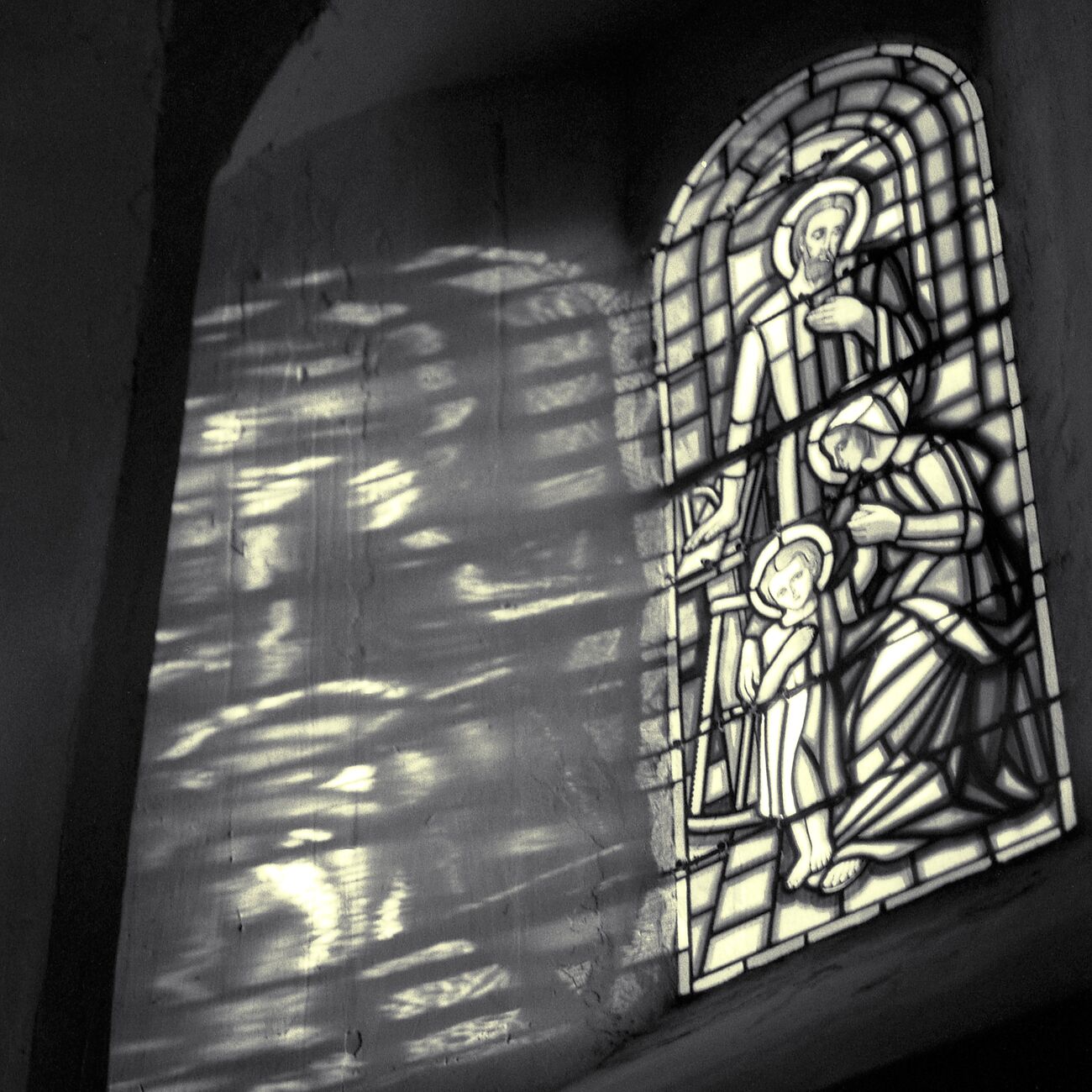 Stained-Glass Window, Surgères, France. Mars 1990. Ref-987 - Denis Olivier Photographie