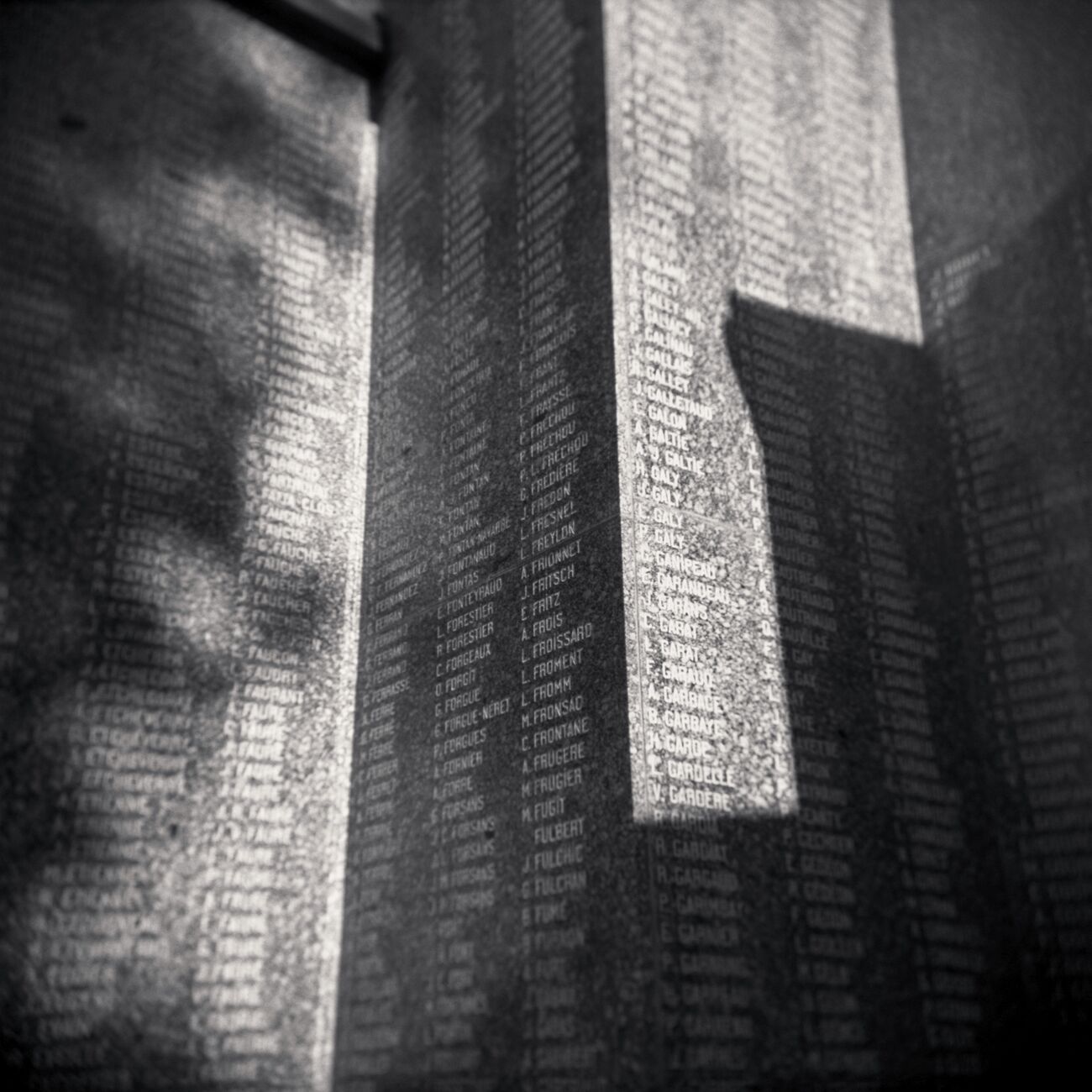 War Memorial, November 11 Place, Bordeaux, France. Avril 2021. Ref-1420 - Denis Olivier Photographie