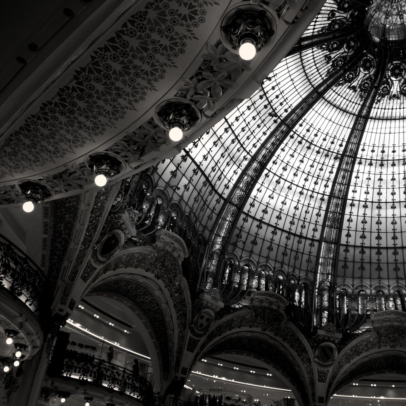 Get a 15.7 x 15.7 in, Galeries Lafayette. Ref-545-12 - Denis Olivier Art Photography