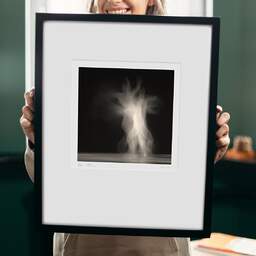 Art and collection photography Denis Olivier, Ghost Opera, Etude 21. November 2006. Ref-1061 - Denis Olivier Photography, original 9 x 9 inches fine-art photograph print in limited edition and signed hold by a galerist woman