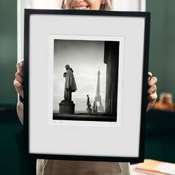 Art and collection photography Denis Olivier, Musée De L'Homme, Etude 2, Palais De Chaillot, Paris, France. February 2023. Ref-11667 - Denis Olivier Art Photography, original 9 x 9 inches fine-art photograph print in limited edition and signed hold by a galerist woman