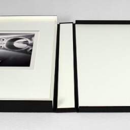 Art and collection photography Denis Olivier, Pont-Neuf Bridge, Etude 2, Toulouse, France. June 2021. Ref-11567 - Denis Olivier Art Photography, photograph with matte folding in a luxury book presentation box